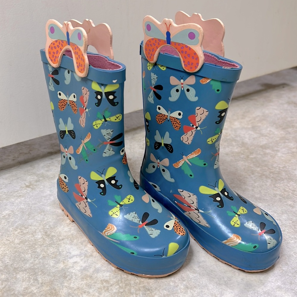 Cat and Jack rainboots size 7/8